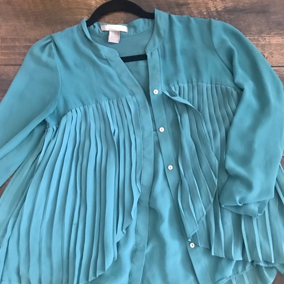 F21 light green blouse - Picture 1 of 2